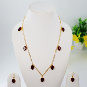 Suvarna Necklace Set with Red Monalisa Stones