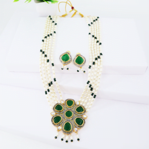 Charuratna Kundan and Beads Necklace Set