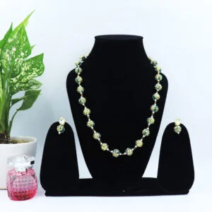 Mukta Green Beads Necklace with Kundan Earrings